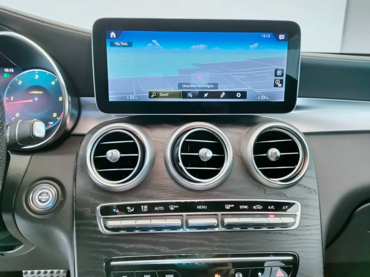 18 - Mercedes-Benz GLC Coupe 220 d Premium 4matic auto