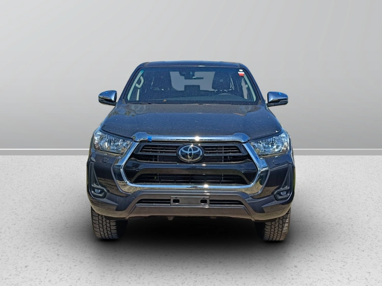 2 - Toyota Professional HI LUX 4X2 - 4X4 HILUX 2.8D A 48VDC4WD LNG MY25