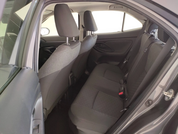 12 - Toyota Yaris Cross Yaris Cross 1.5h Business fwd 116cv e-cvt