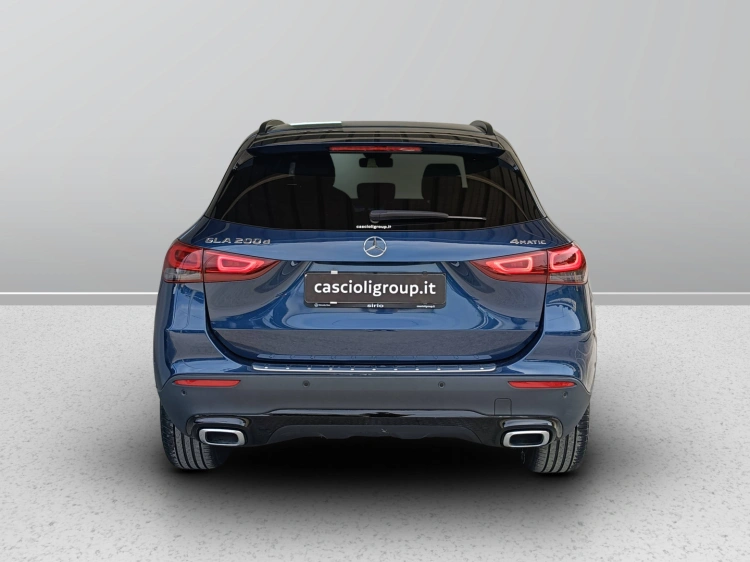 5 - Mercedes-Benz GLA 200 d Sport Plus 4matic auto