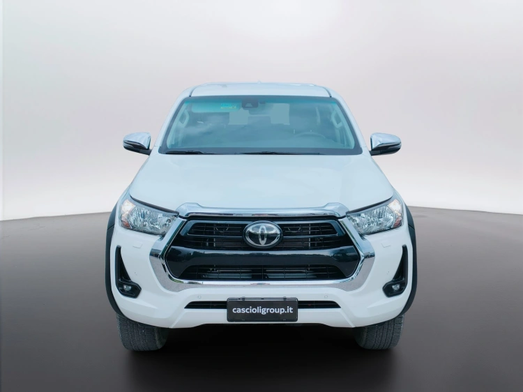2 - Toyota Hilux Hilux 2.8 d double cab Lounge 4wd