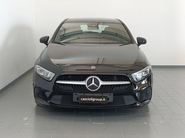 2 - Mercedes-Benz Classe A 180 d Business Extra auto