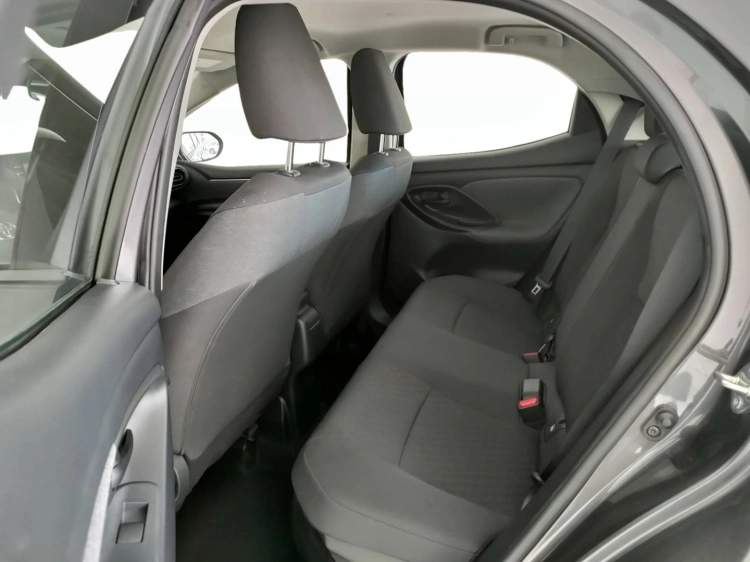 10 - Toyota Yaris Yaris 1.5h Trend