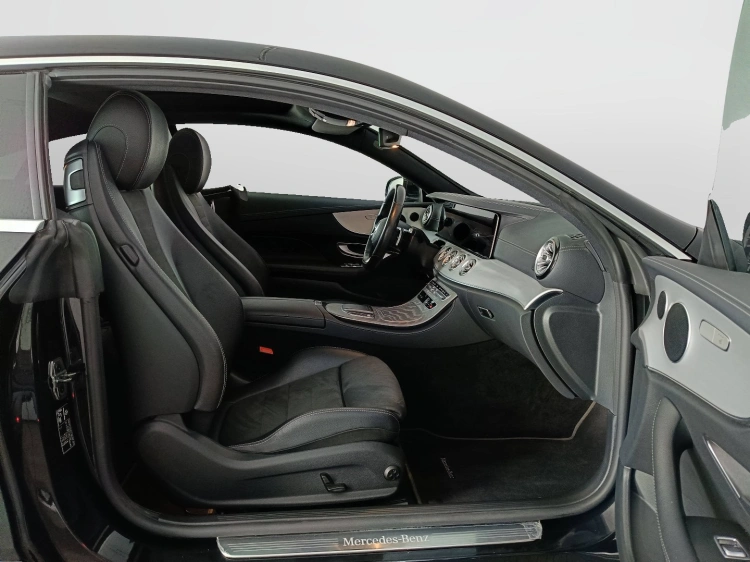 11 - Mercedes-Benz Classe E Coupe 220 d Premium Plus 4matic auto my20