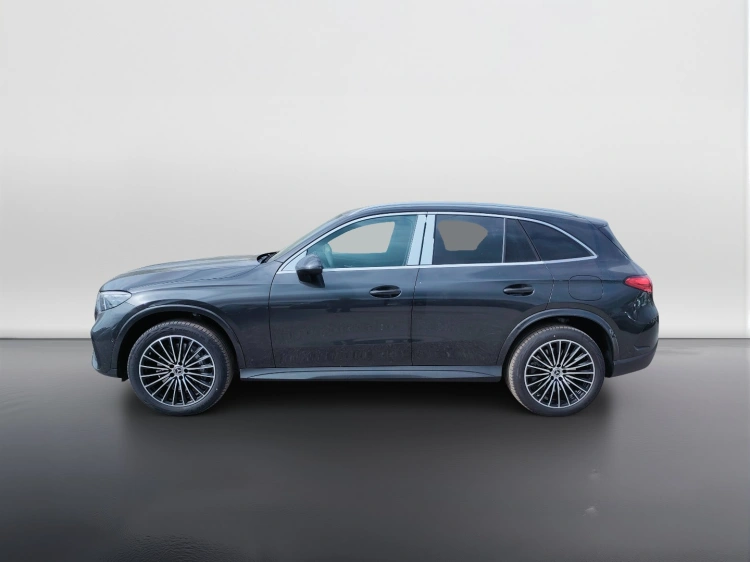 3 - Mercedes-Benz GLC 300 de 4MATIC