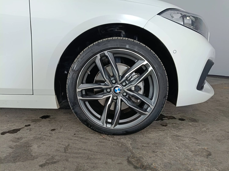 14 - BMW Serie 1 116i Advantage