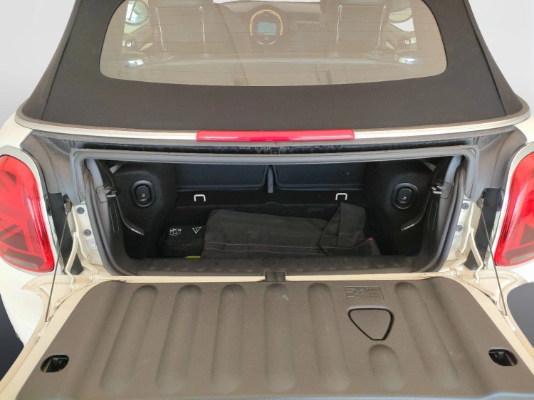 5 - MINI One Mini Cabrio 1.5 One