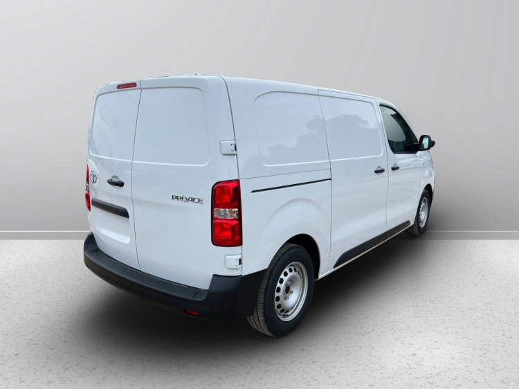 5 - Toyota Professional PROACE PROACE 1.5D L1 120M S CMF MY25