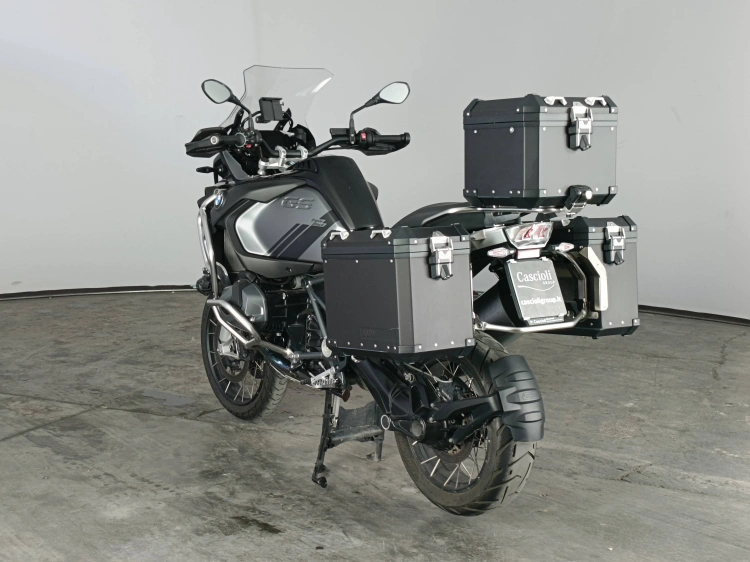 6 - BMW Motorrad GS r1250gs adventure triple black