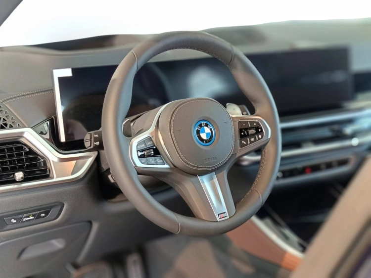 10 - BMW X5 BMW X5 xDrive50e