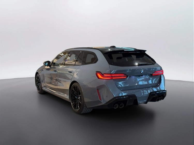 12 - BMW M M5 M5 Touring