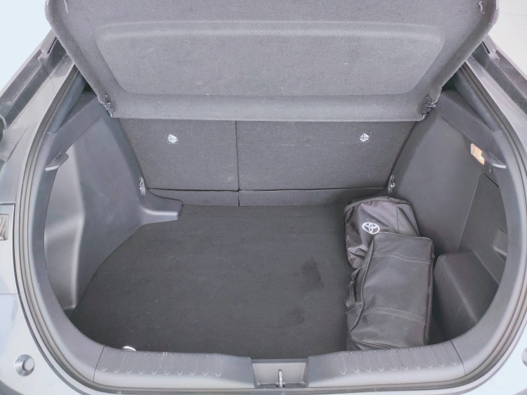 10 - Toyota C-HR C-HR 2.0 hv Trend fwd e-cvt