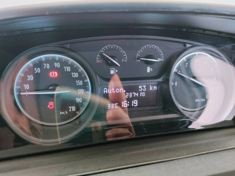 16 - Lancia Ypsilon Ypsilon 1.0 firefly hybrid Gold s&s 70cv