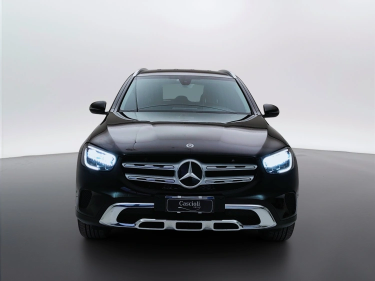 2 - Mercedes-Benz GLC 220 d Sport 4matic auto