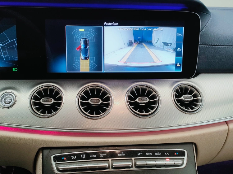 11 - Mercedes-Benz Classe E Cabrio 220 d Premium auto