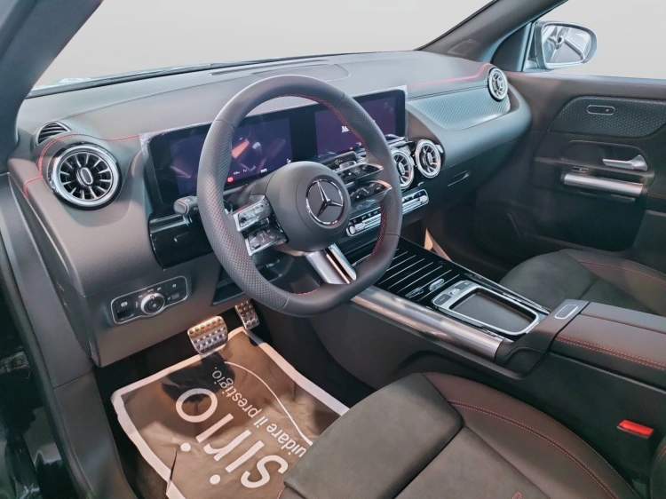 10 - Mercedes-Benz EQA 300 4MATIC