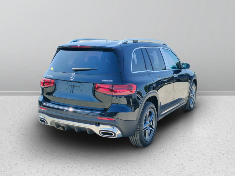 6 - Mercedes-Benz GLB 200 d Automatic 4MATIC