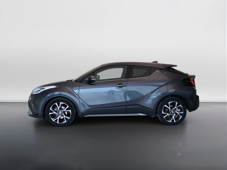 8 - Toyota C-HR C-HR 1.8h Trend e-cvt