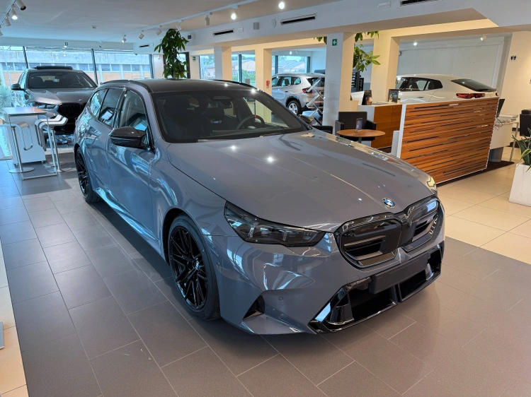 14 - BMW M M5 M5 Touring