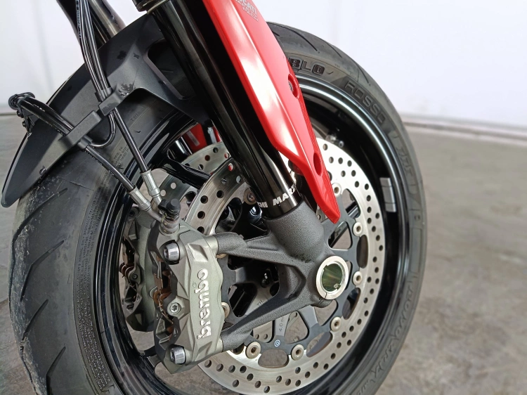 10 - Ducati Hypermotard Hypermotard 950 Red my22