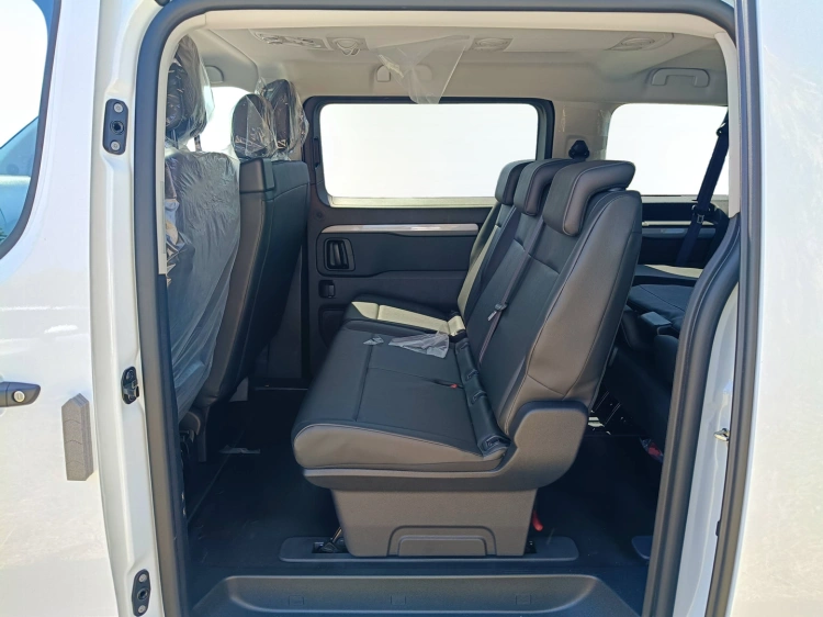 7 - Toyota Professional PROACE VERSO PROACE VERSOL2 2.0D144M LOU25