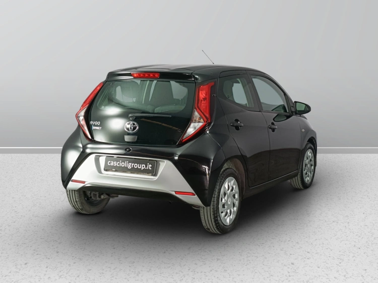 4 - Toyota AYGO TOYOTA Aygo Connect 1.0 VVT-i 72 CV 5 porte x-play MMT