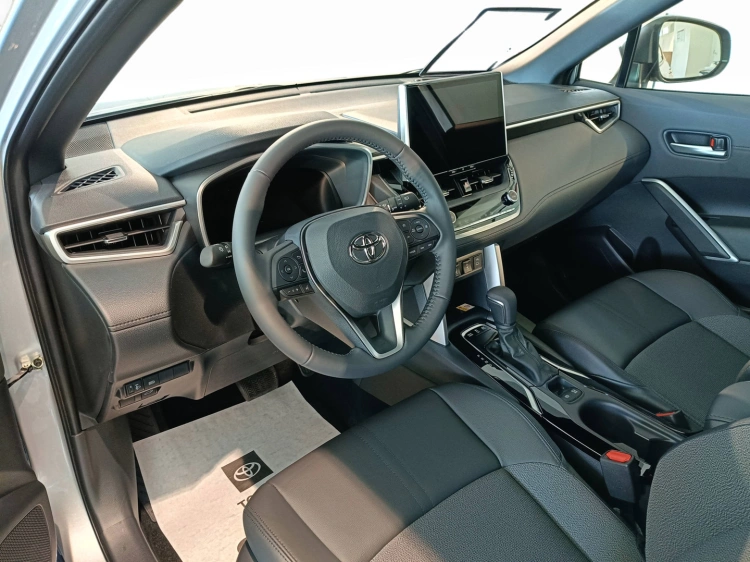 6 - Toyota C-SUV COROLLA CROSS 2.0 FWD LNG MY24