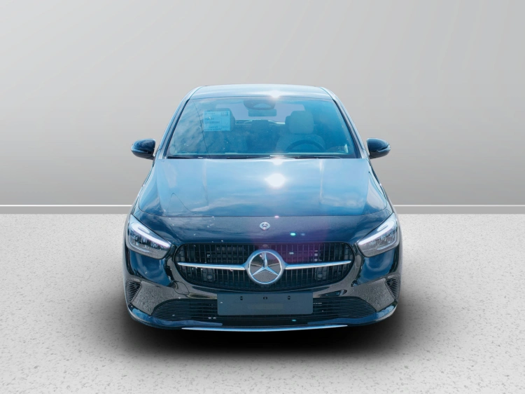 2 - Mercedes-Benz Classe B 180 d