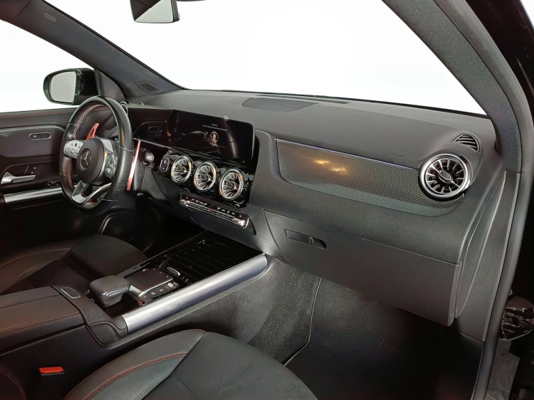 11 - Mercedes-Benz GLA GLA-H247 2020 - 180 d Premium auto