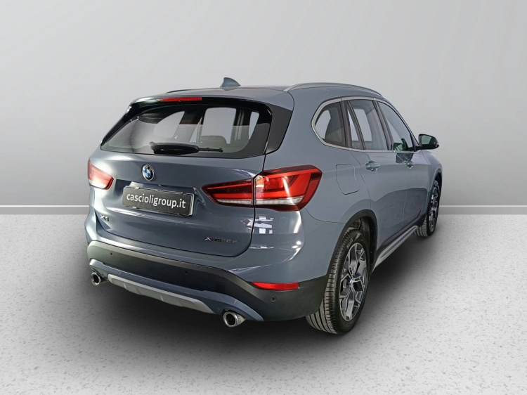 5 - BMW X1 X1 xdrive18d xLine
