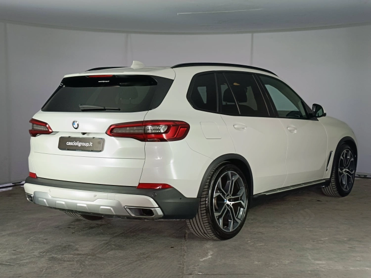4 - BMW X5 X5 xdrive30d xLine auto