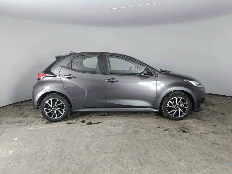 3 - Toyota Yaris Yaris 1.0 Trend