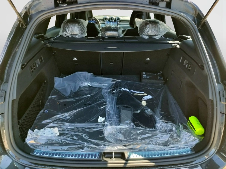 5 - Mercedes-Benz GLC 300 d 4MATIC