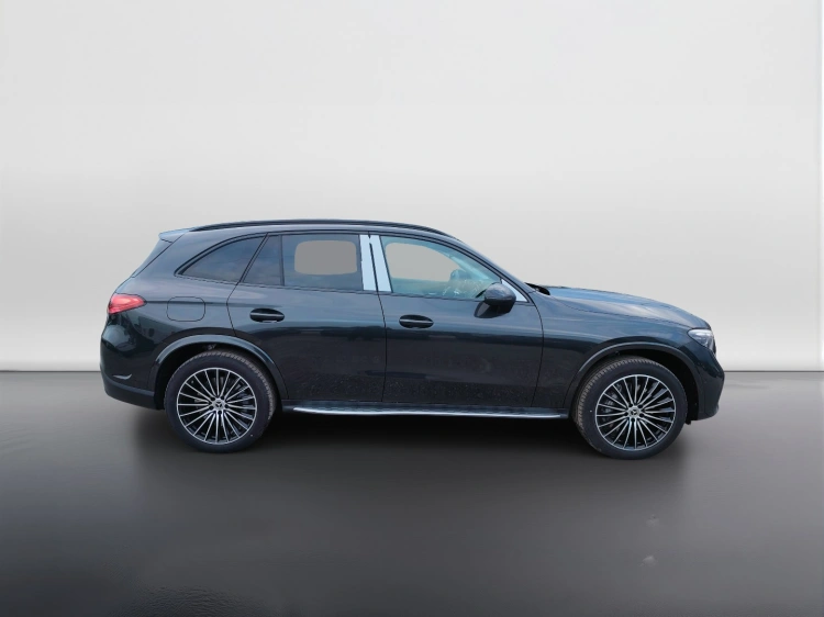 7 - Mercedes-Benz GLC 300 de 4MATIC