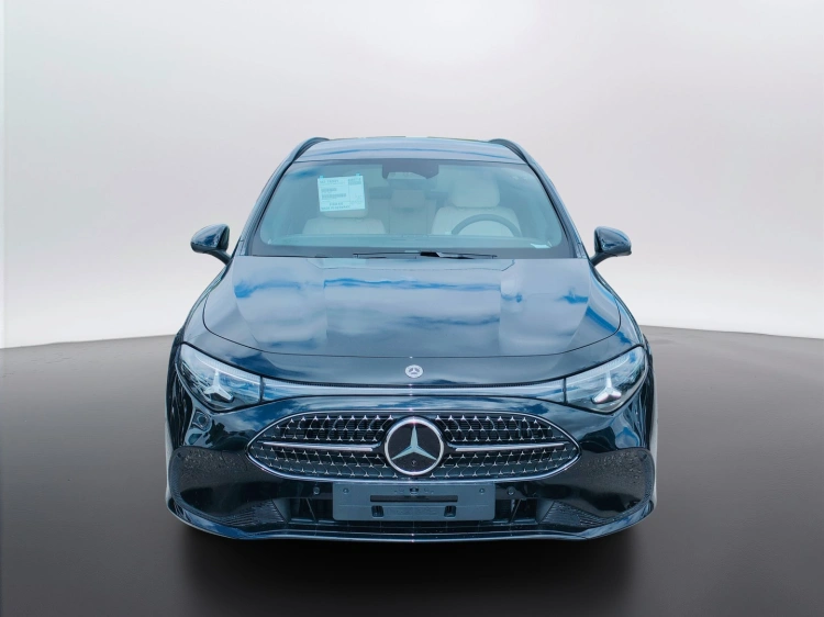 2 - Mercedes-Benz CLA 200 Shooting Brake