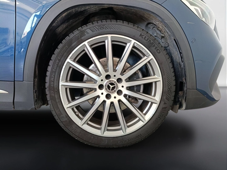 21 - Mercedes-Benz GLA 200 d Premium auto