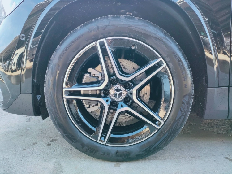 7 - Mercedes-Benz GLA 180  d Automatic