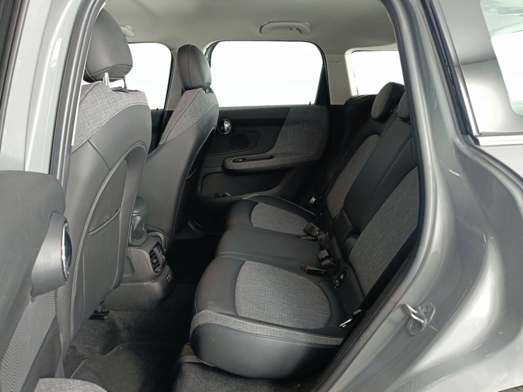 9 - MINI Countryman Mini Countryman 1.5 One Classic auto