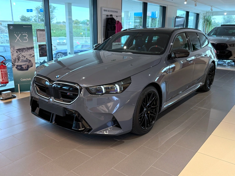 1 - BMW M M5 M5 Touring