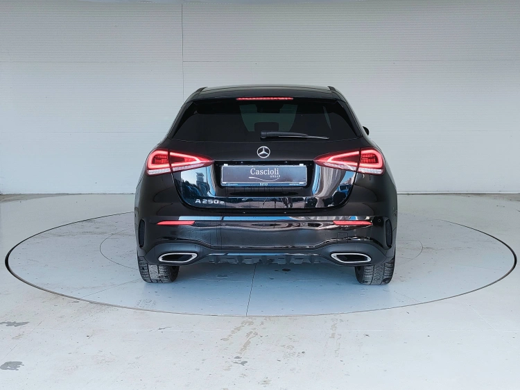 6 - Mercedes-Benz Classe A 250 e phev (eq-power) Premium Plus edition auto