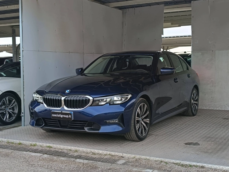 1 - BMW Serie 3 320d auto