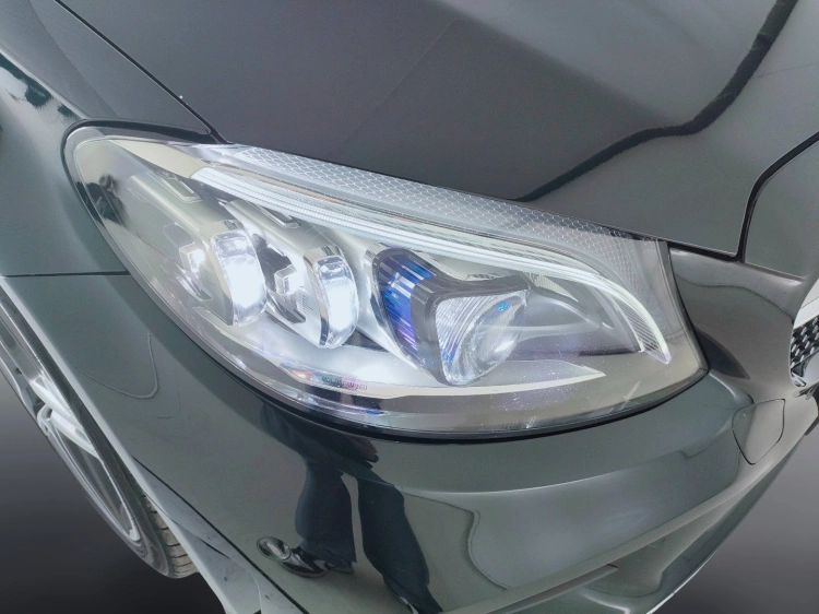 11 - Mercedes-Benz Classe C SW 220 d Premium 4matic auto