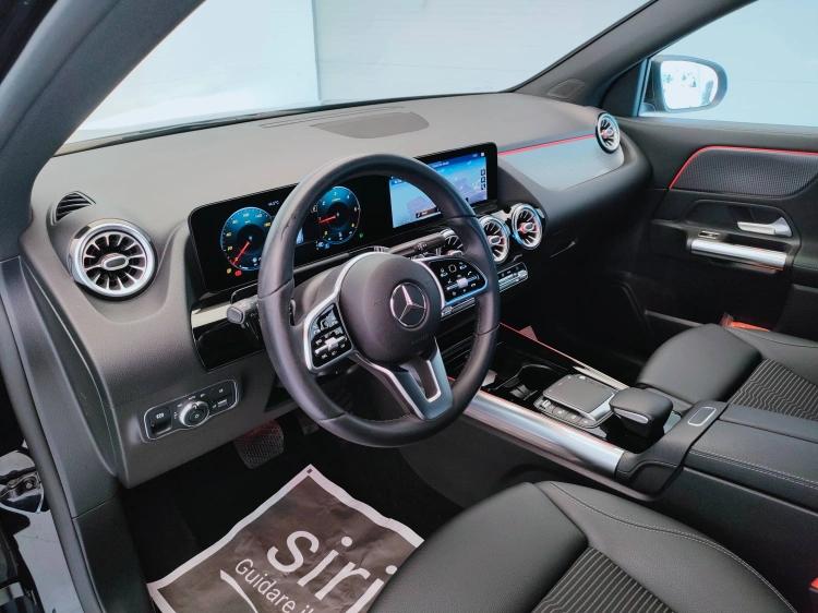 16 - Mercedes-Benz GLA 200 d Sport Plus 4matic auto