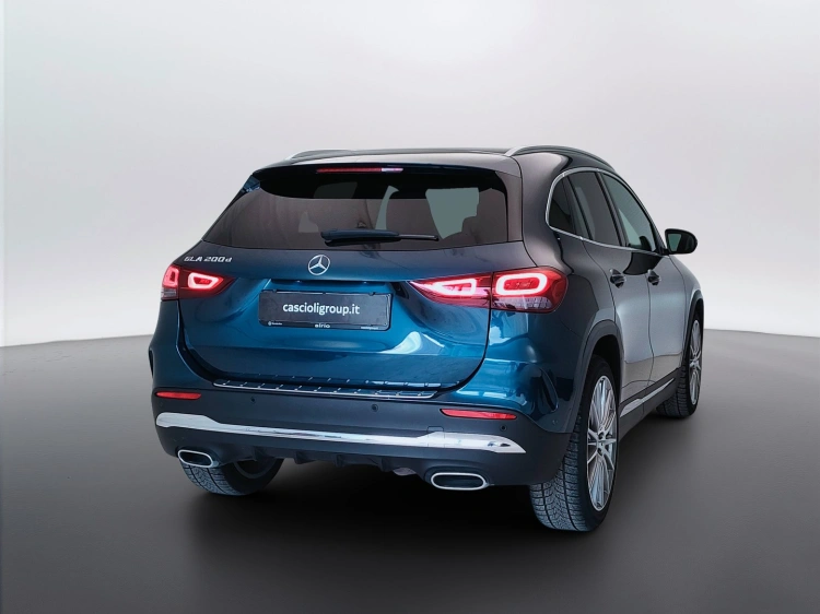 5 - Mercedes-Benz GLA 200 d Premium auto
