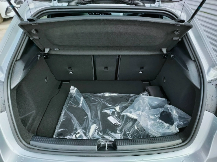 5 - Mercedes-Benz Classe A 180 d Automatic