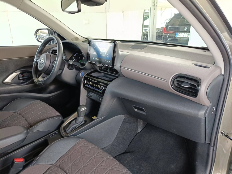 10 - Toyota Yaris Cross Yaris Cross 1.5h Lounge fwd 116cv e-cvt