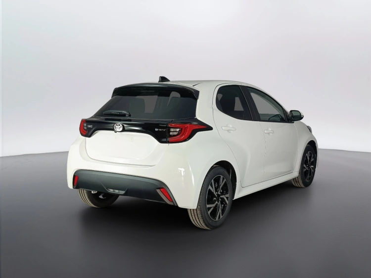 4 - Toyota Yaris YARIS 15H ECVT 5P TREND MY25