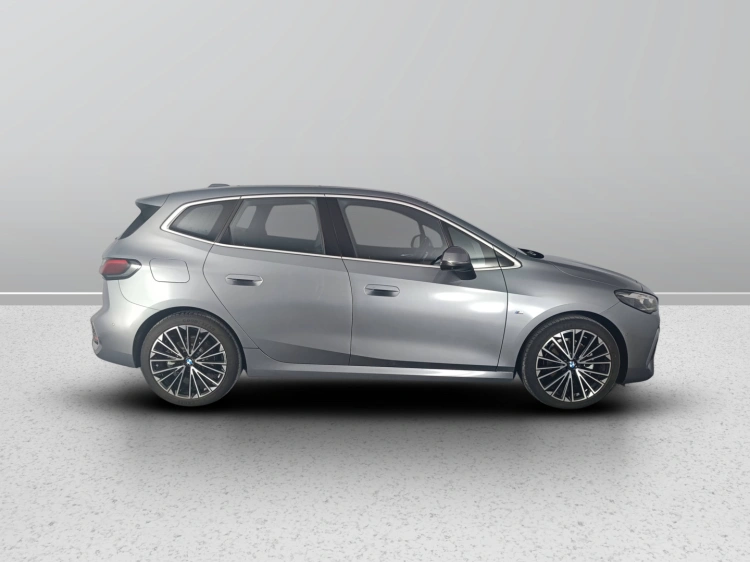 6 - BMW Serie 2 220i Active Tourer mhev 48V Msport auto
