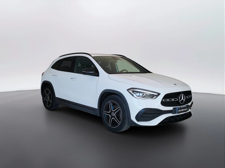 3 - Mercedes-Benz GLA 200 d Premium 4matic auto