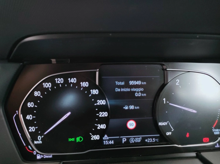 17 - BMW Serie 1 116d Sport auto